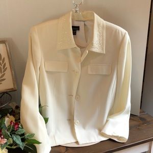 Ladies Size 12, Off-White elegant Jacket